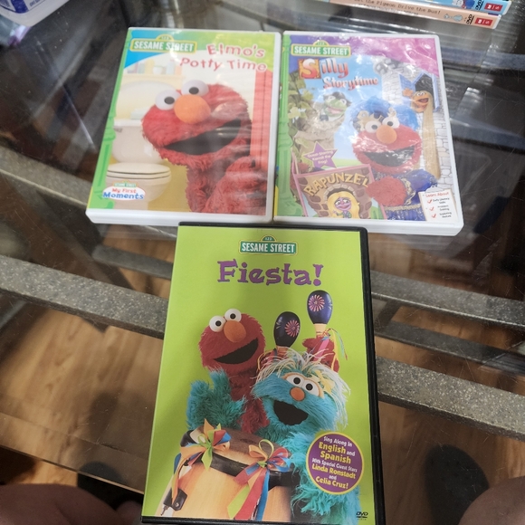 7 Sesame Street Elmo DVD Lot Fiesta Potty Time Alphabet Birthday Storytime - Picture 2 of 3